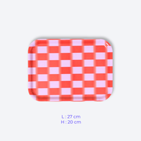 Petit plateau rectangulaire rouge et rose Wrap Magazine vu de dessus